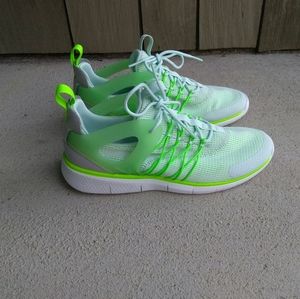 NWOB Nike Free Viritous